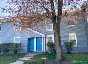 Building Photo - 32 Tanglewood Ct