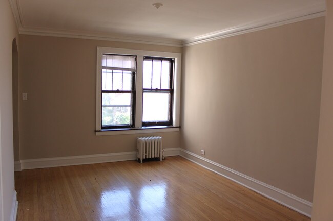 Foto del edificio - 4463 W Ainslie St