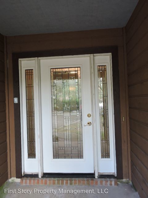 Building Photo - 419 Tanbark Pl