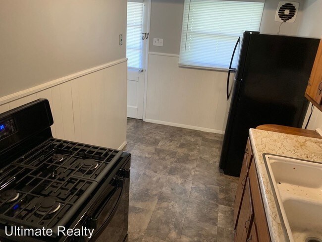 Foto del edificio - 3 br, 1 bath House - 419 Macdougall Dr.