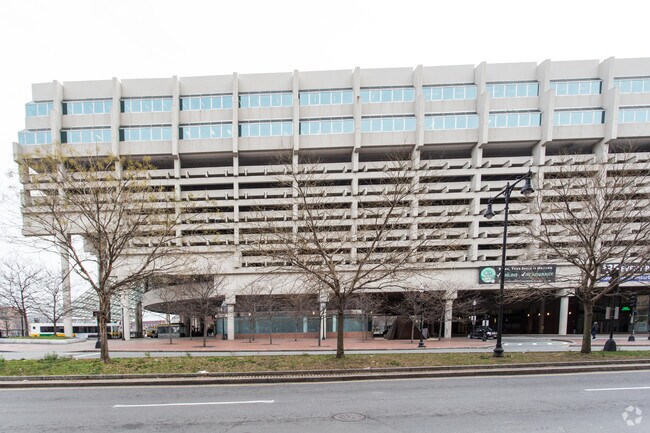 Foto del edificio - The Sudbury Condominiums