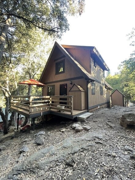 Building Photo - 52633 Sunset Dr