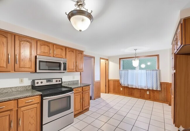 Foto del edificio - 227 Stephen Ave