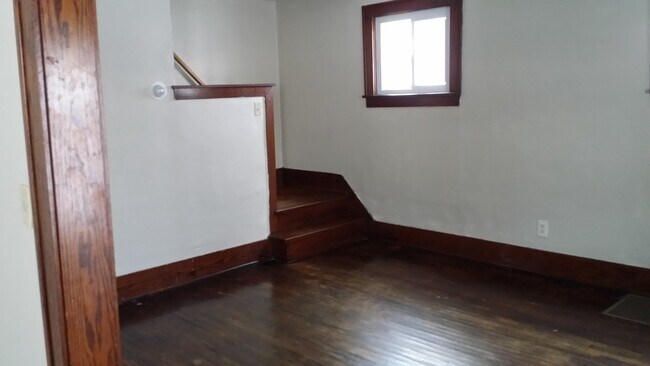 Building Photo - 2BDRM HOUSE FOR RENT.