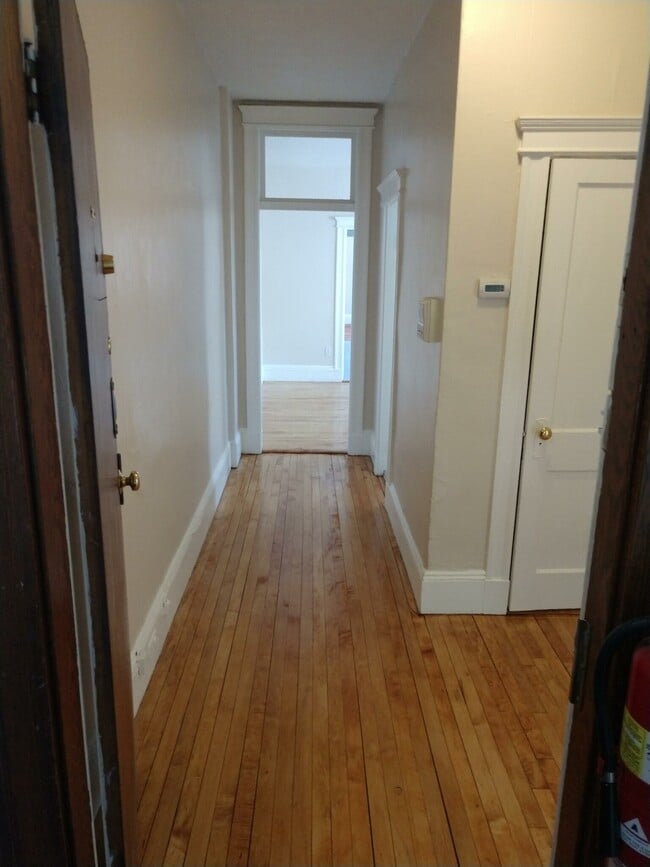 Building Photo - 280 Brookline St
