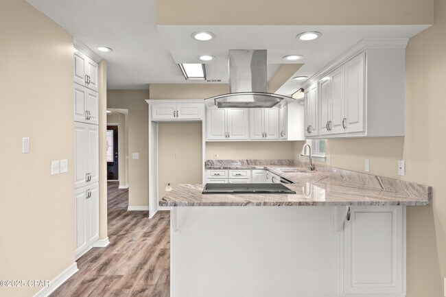 Building Photo - 839 Plantation Way
