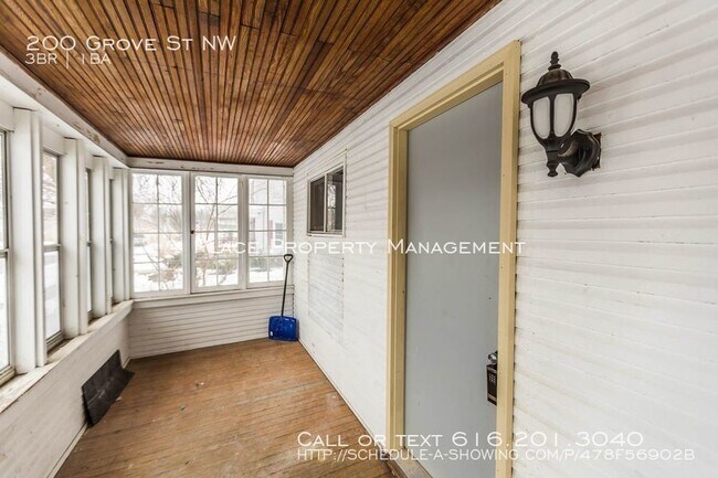 Building Photo - 200 Grove St - Updated 3-bedroom in Sparta!