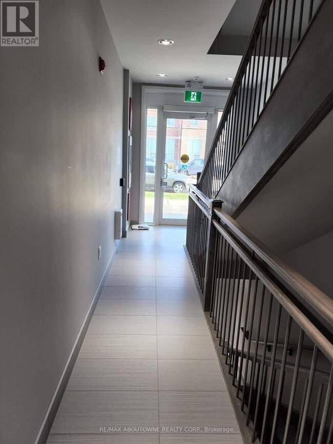 Building Photo - 2370 Khalsa Gate