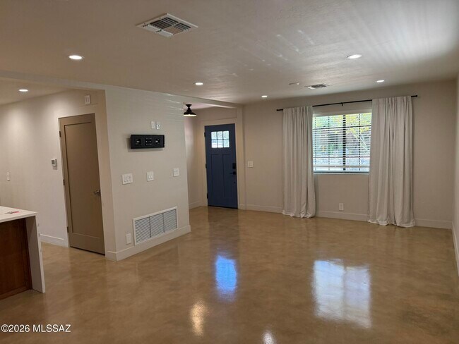 Foto del edificio - 426 S Stratford Dr