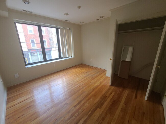 Foto del edificio - 815 S 4th St