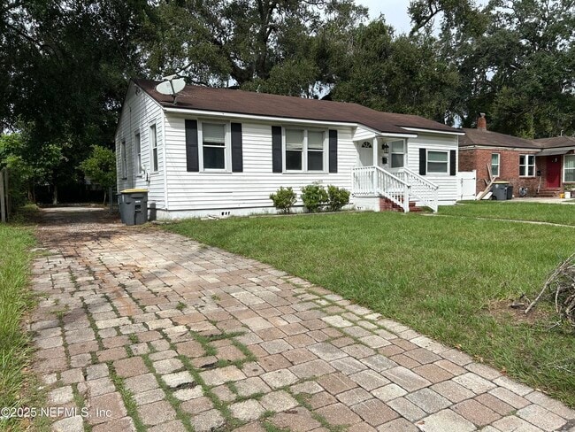Building Photo - 3325 Claremont Rd