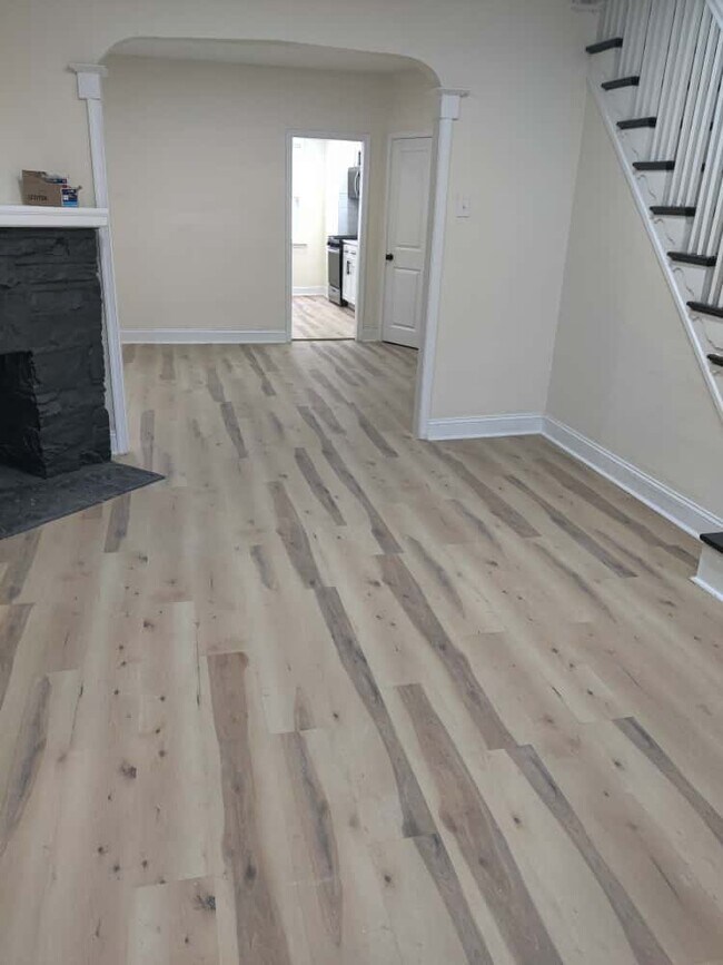 Foto del edificio - 6618 Malvern Ave