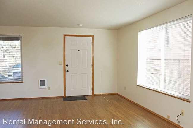 Foto del edificio - 548-550 NE Tillamook St