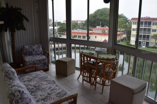 Foto del edificio - 1215 S Portofino Dr