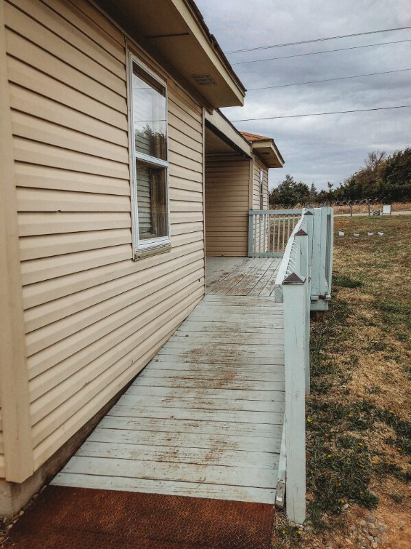 Building Photo - 6422 E McElroy Rd