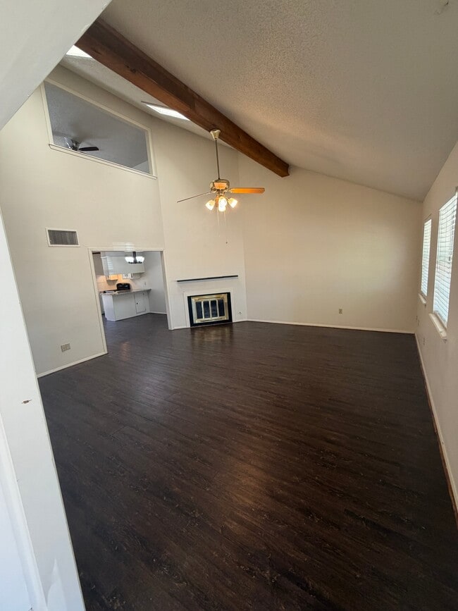 Building Photo - 5733 Wabash St