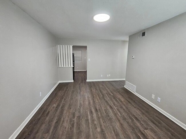 Building Photo - 2527 Normont Cir