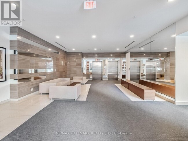 Building Photo - 112 George St