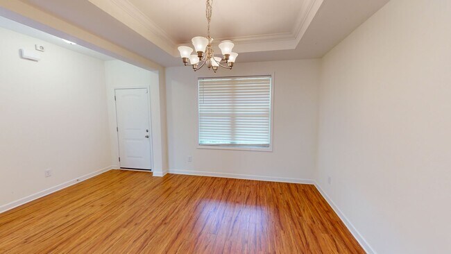 Foto del edificio - 3 Bedroom / 2.5 Bathrooms with Finished Bo...