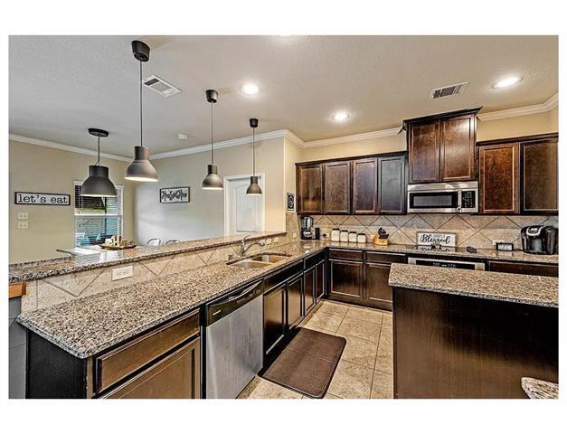 Building Photo - 317 Whitman Dr