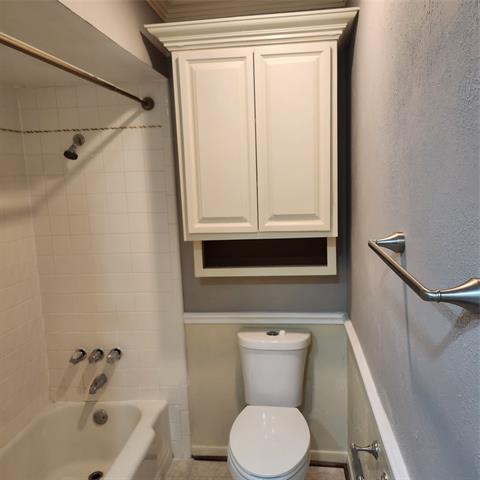 Building Photo - 2859 Millwood Cir