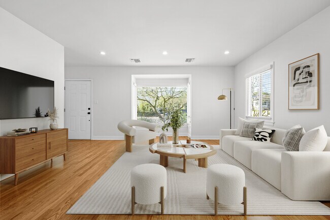 Building Photo - 5935 W 79th St