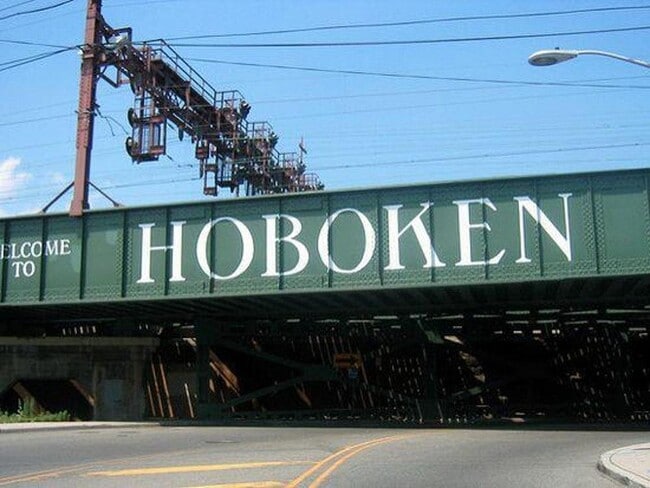 Building Photo - 219 Washington St