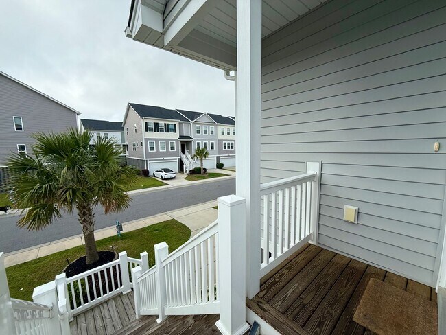 Foto del edificio - 219 Winding River Dr