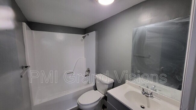 Foto del edificio - 1343 N Gulick Ave