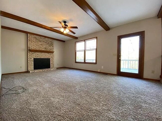 Building Photo - 321 McFadyen Dr