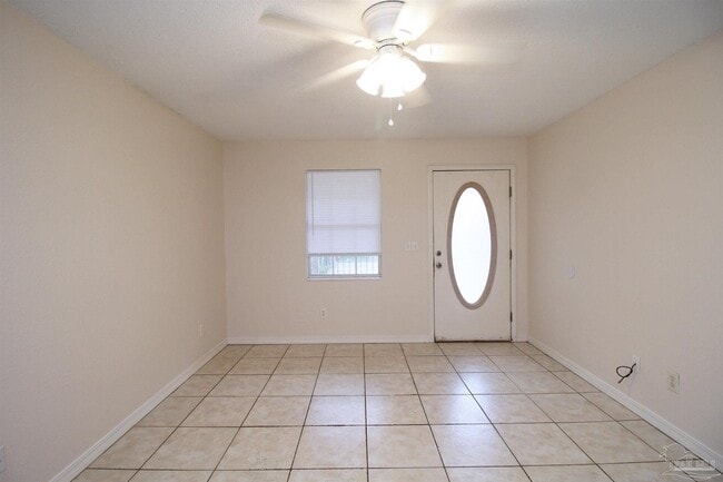 Foto del edificio - 7135 Pearson Rd