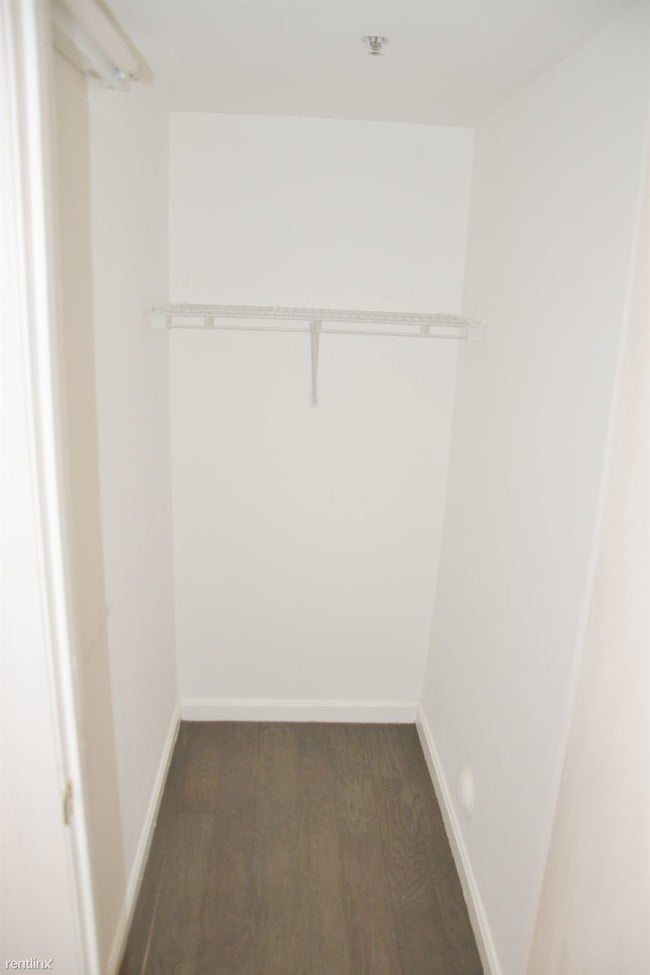 Building Photo - Studio, 1 bath  - 66 Queensberry St # 24A