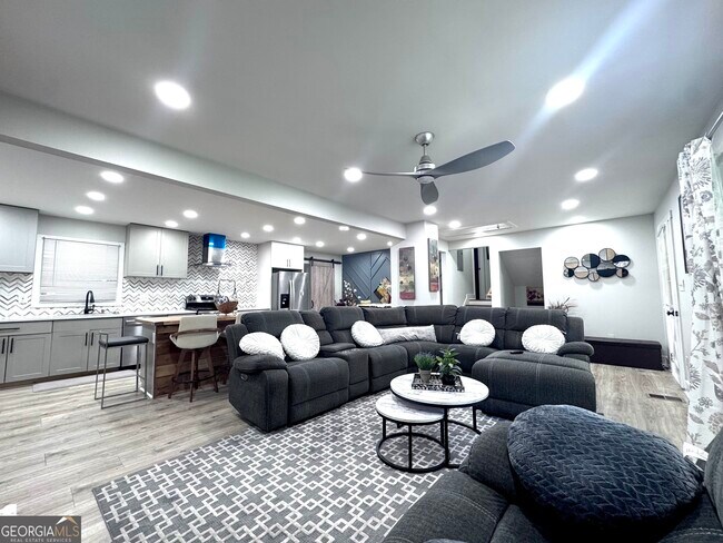 Foto del edificio - 3280 Stonewall Tell Rd