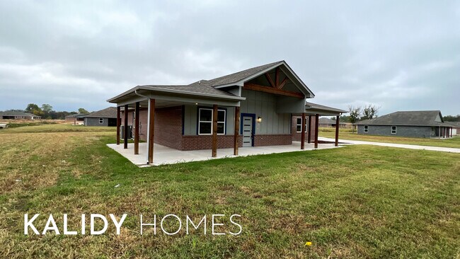 Building Photo - 302 Kirks Holw