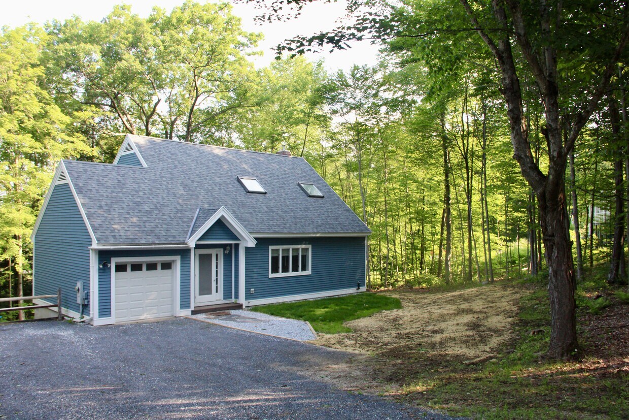 Foto principal - 202 N Ridge Run