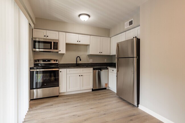 Foto del edificio - 400 Gallery Ln