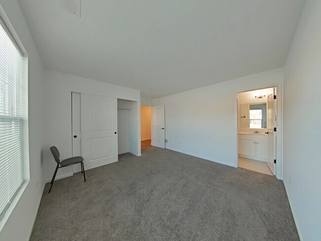 Foto del edificio - 4303 Chelsea Mnr Cir