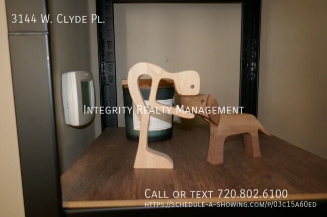 Foto del edificio - 3144 W Clyde Pl