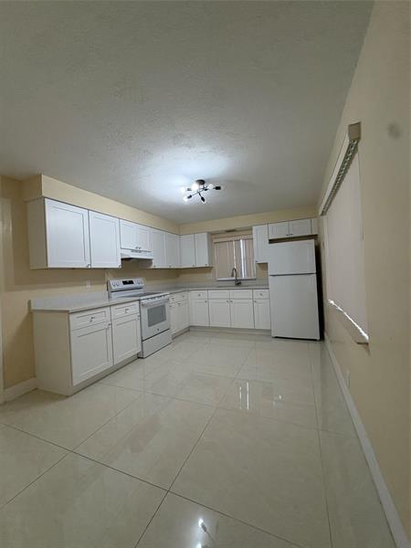 Foto del edificio - 1871 NW 59th Terrace