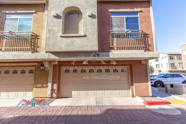 Building Photo - 240 W Juniper Ave