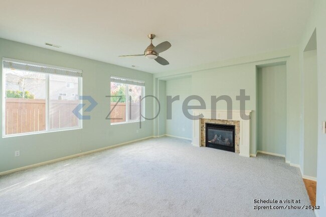 Foto del edificio - 3612 183rd Ln SE