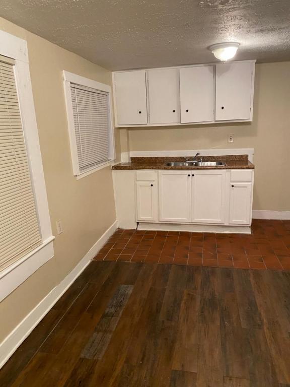 Foto principal - 8444-B 7th Ave South