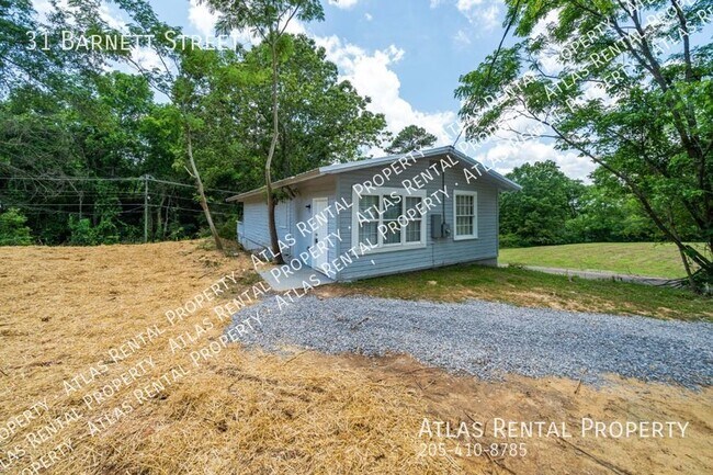 Foto del edificio - 31 Barnett Street Adamsville, AL 35005