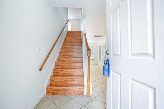 Foto del edificio - 17627 S Summit Canyon Dr