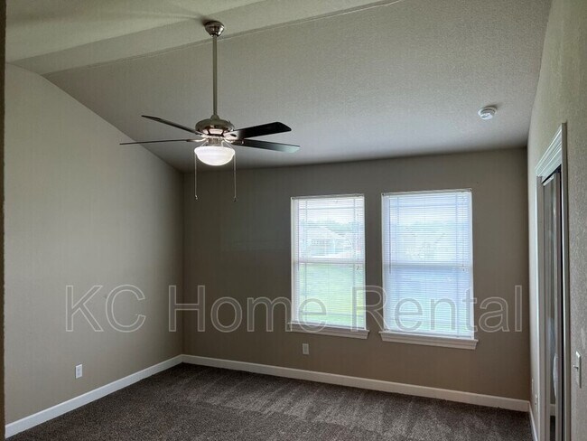 Building Photo - 10532 Kane Dr