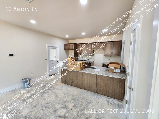 Foto del edificio - 13 Anton Ln