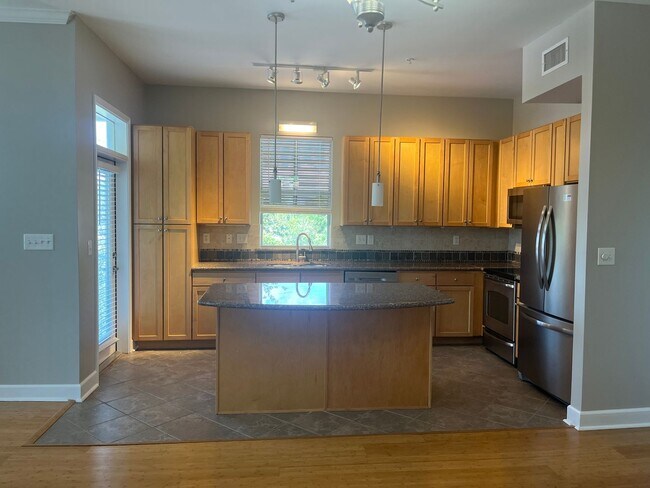 Foto del edificio - Gorgeous Condo in the beautiful Community ...