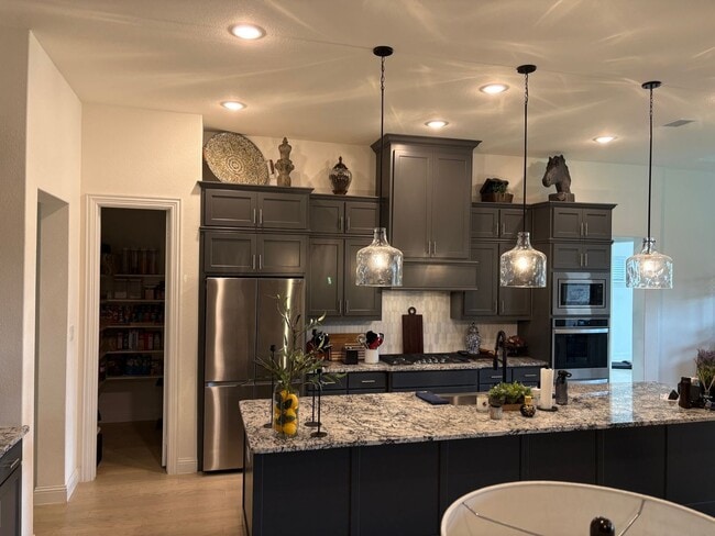 Building Photo - Spacious 4BR House in Argyle