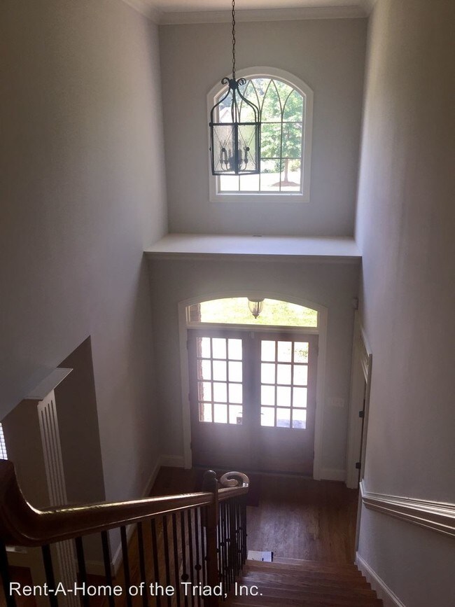 Building Photo - 1409 Lennox Woods Dr