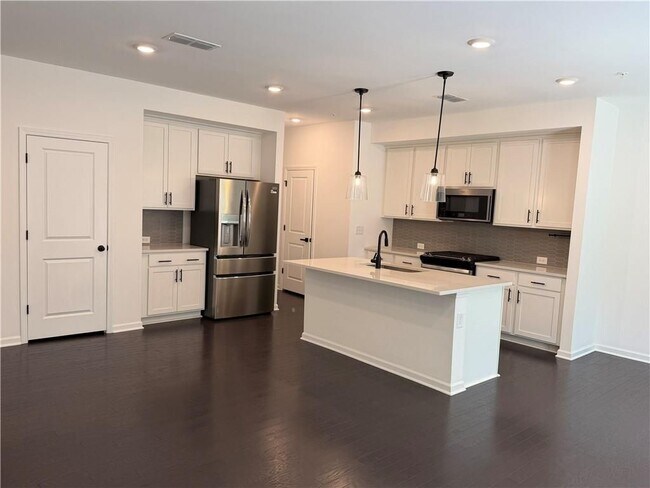 Foto del edificio - 716 Vallin St